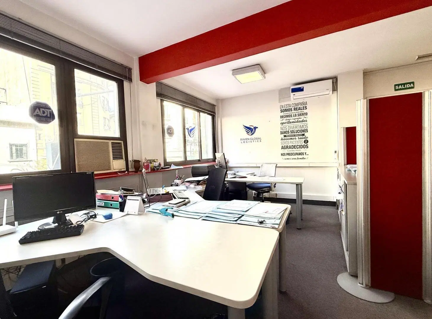 MUY LINDA OFICINA MONOAMBIENTE DIVISIBLE EN VENTA EN MONSERRAT, CIUDAD DE BUENOS AIRES 3