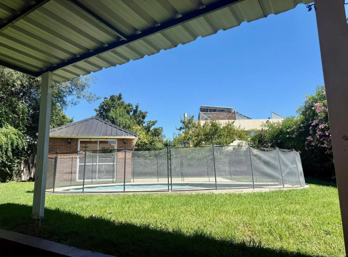MUY LINDA CASA EN UNA PLANTA CON 3 DORMITORIOS Y PILETA EN LOS LAGARTOS COUNTRY CLUB PILAR 4