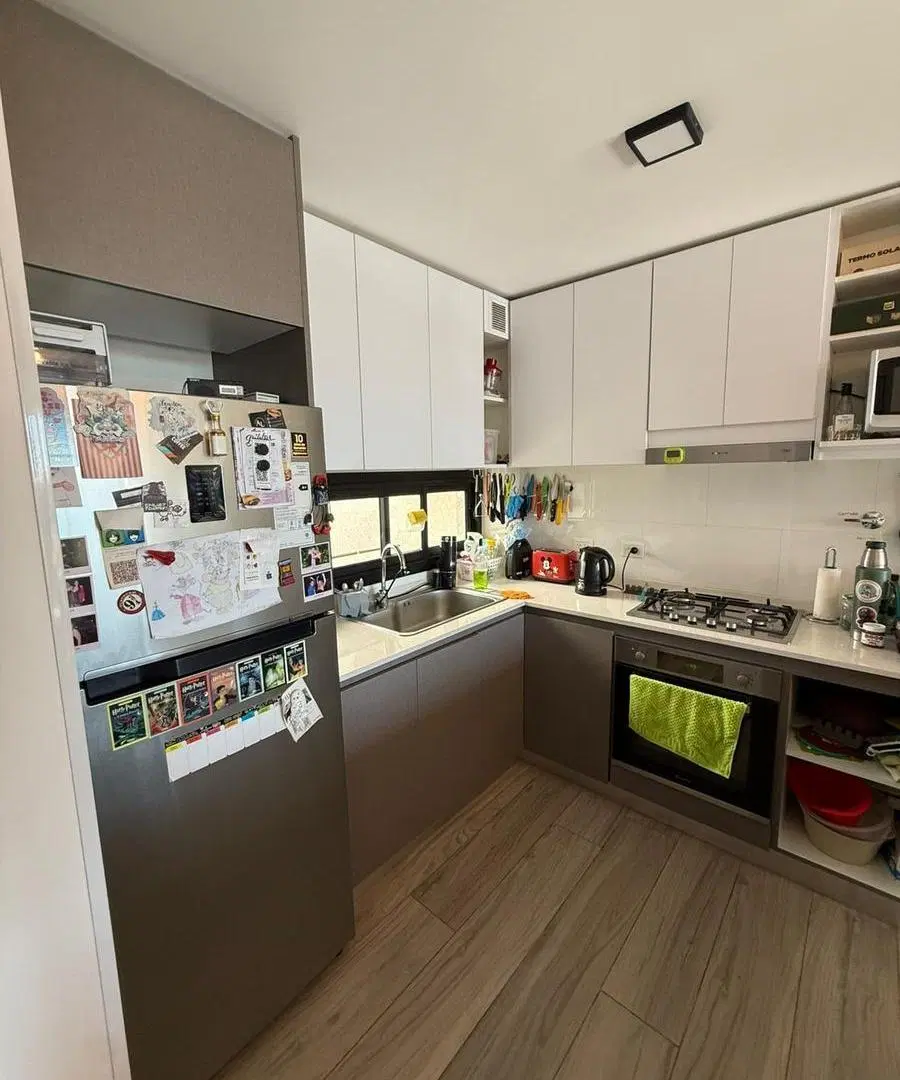 Departamento en Olivos 5 ambientes y 3 cocheras a media cuadra de Av. Maipu 4