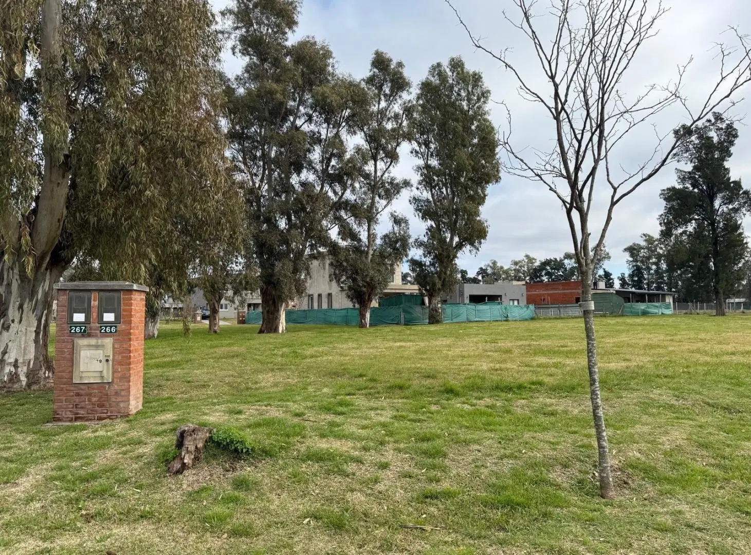 HERMOSO TERRENO EN VENTA EN EL BARRIO CERRADO SANTO TOMAS PILAR 5
