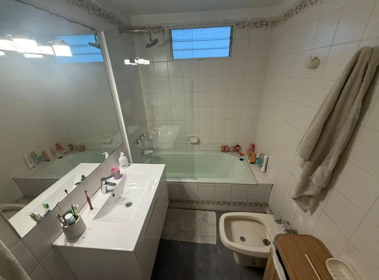 Casa en La Lucila-Vias/Libert. 5