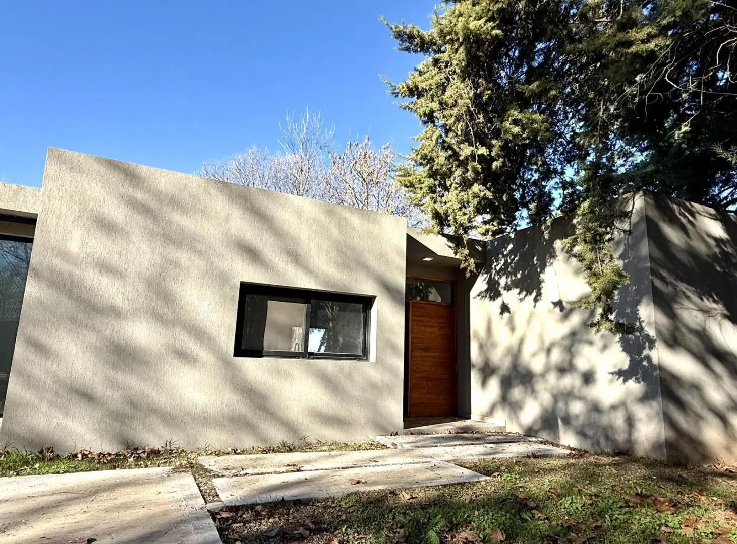 HERMOSA CASA EN UNA PLANTA CON 3 DORMITORIOS EN VENTA EN BARRIO CERRADO HARAS DEL SOL PILAR 5