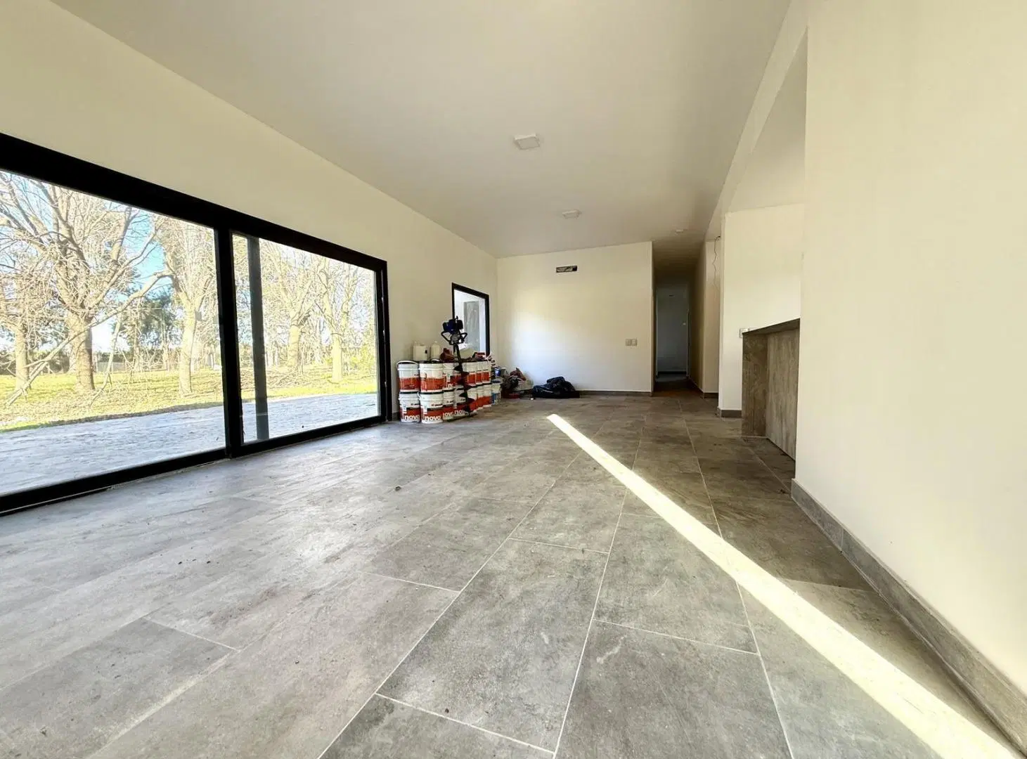 HERMOSA CASA EN UNA PLANTA CON 3 DORMITORIOS EN VENTA EN BARRIO CERRADO HARAS DEL SOL PILAR 8