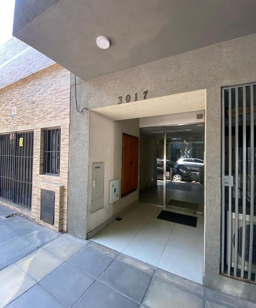 Foto de EXCELENTE DEPARTAMENTO 2 AMBIENTES CON BALCON Y PATIO EN ALQUILER EN, imagen 1