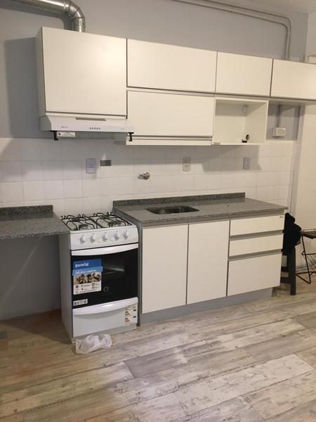 Foto de GRAN MONOAMB. TOTALMENTE RECICLADO A MTS. AV. MAIPU, imagen 2