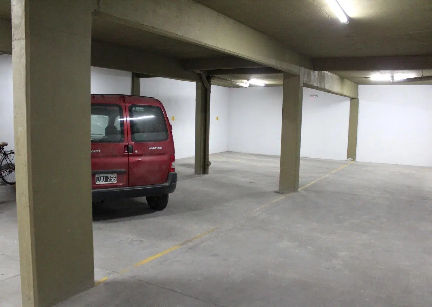 Cochera en Centro 2
