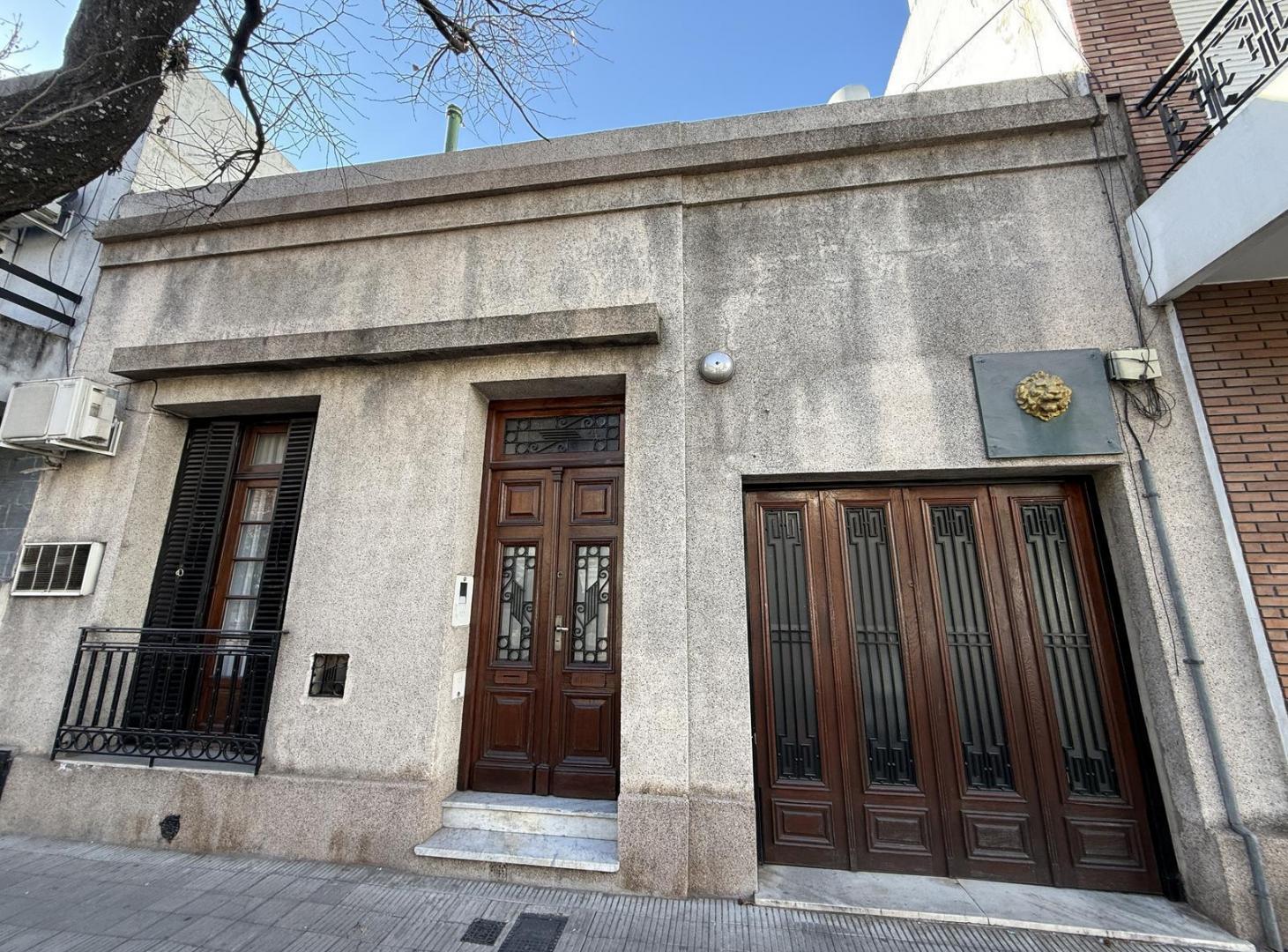 Foto de Casa de dos plantas con patio y cochera a la venta., imagen 5
