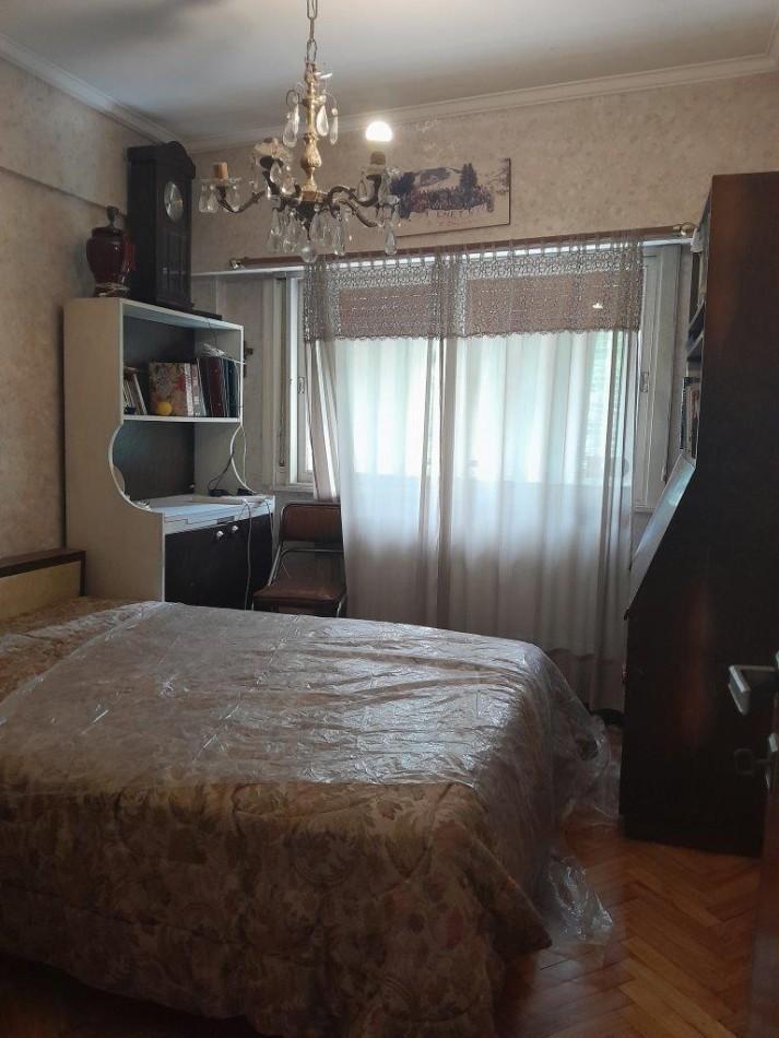 Guayaquil 300, Venta Semi - Piso de Cuatro Ambientes en Caballito 1