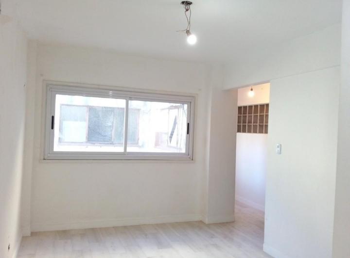 JUNIN 500, VENTA DEPARTAMENTO DE UN AMBIENTE EN BARRIO NORTE 4