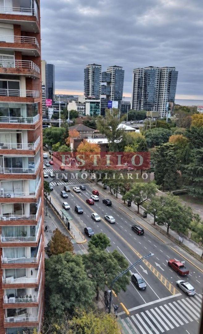 Foto de AV. LIBERTADOR 8400, VENTA DUPLEX DE TRES AMBIENTES CON COCHERA FIJA Y, imagen 5