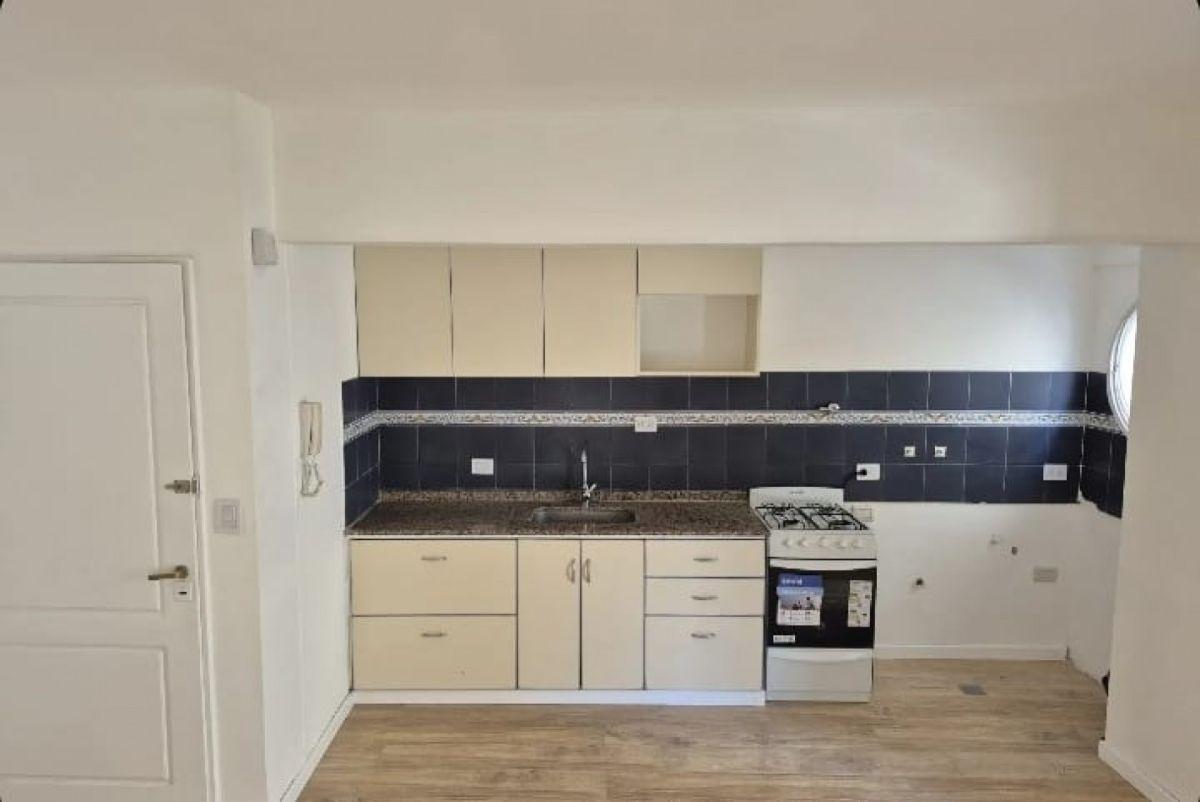 Foto de PERON 4100, VENTA DEPARTAMENTO DE DOS AMBIENTES EN ALMAGRO, imagen 1