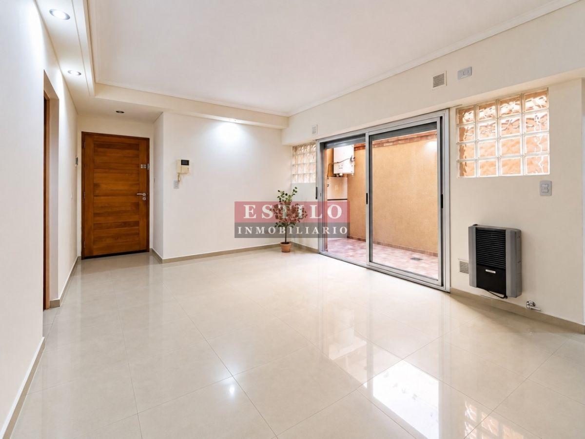 Foto de NAZARRE 5300, VENTA PH DE UN AMBIENTE HECHO A NUEVO, imagen 1