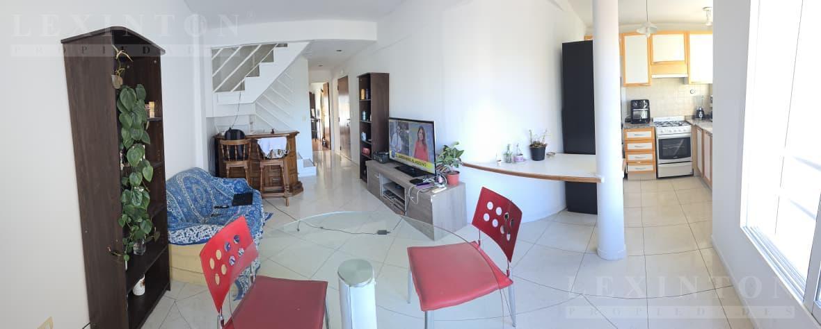 3 Ambientes con Terraza, Parrilla Propia y Cochera Fija cubierta - departamento en venta
