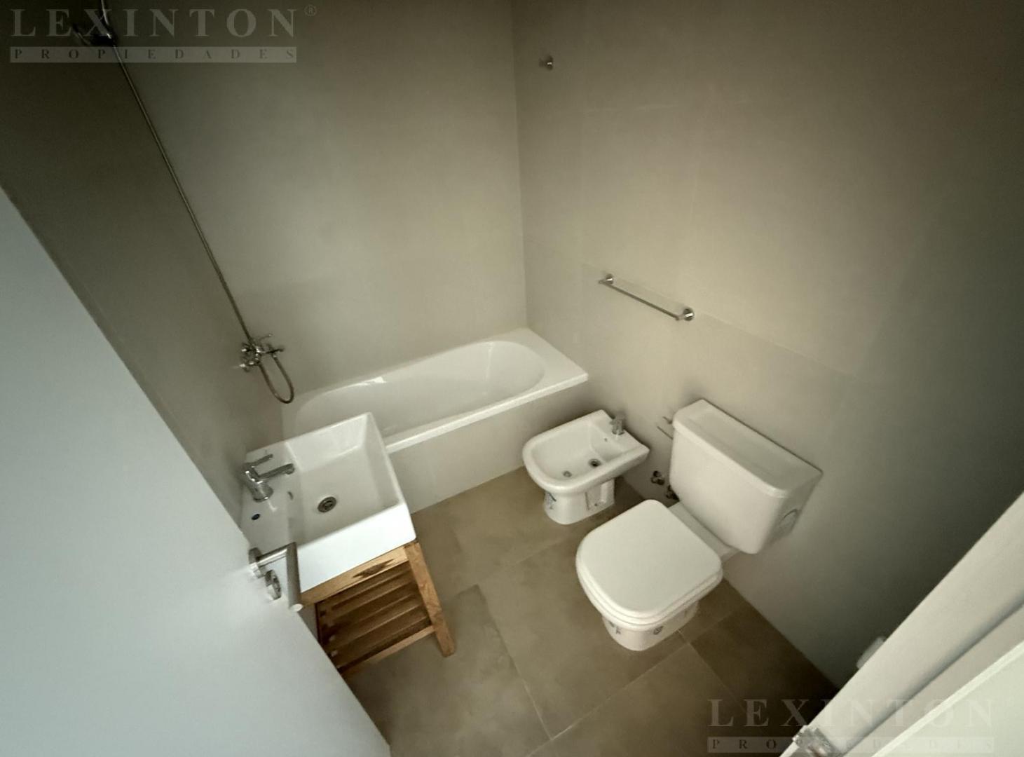 Foto de VENTA DEPARTAMENTO MONOAMBIENTE DIVISIBLE EN ABASTO TOWERS - PISO ALTO, imagen 4