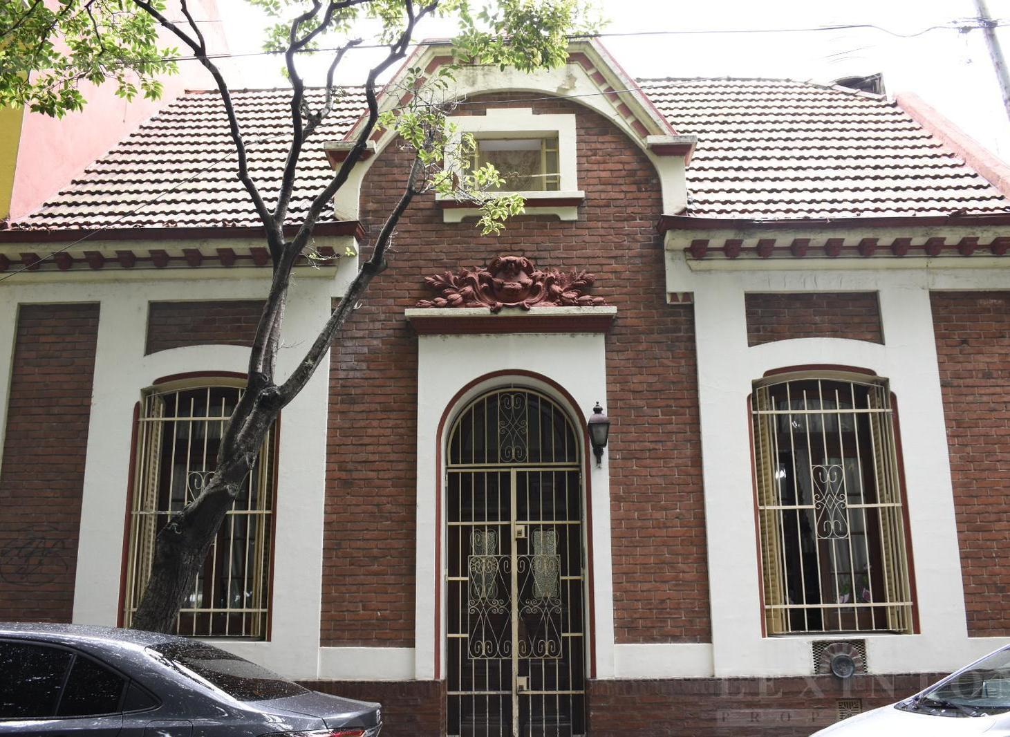 CASA 4 DORMITORIOS   DEP   COCH   TERRAZA   PARRILLA   PATIO   VENTA COLEGIALES