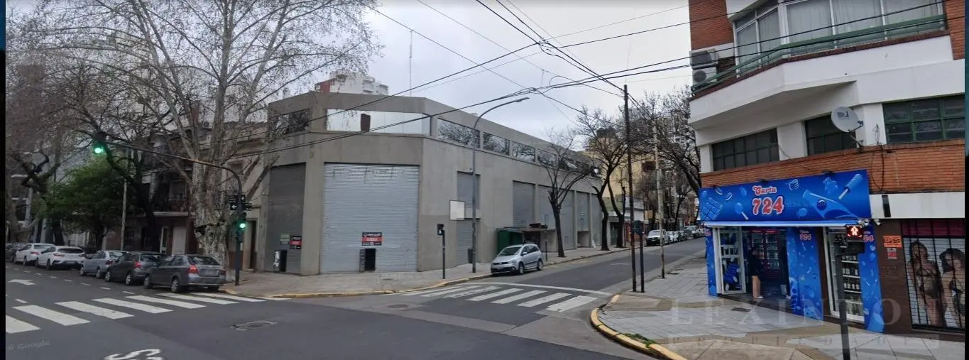 LOCAL FLORES sobre Av AVELLANEDA - COMERCIAL   de 130mts en OCHAVA - FLORESTA - ALQUILER 2