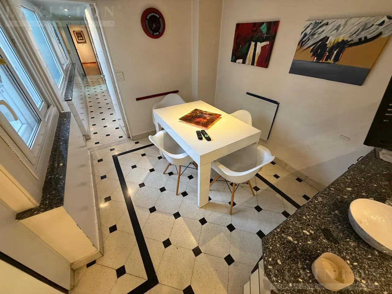 TORRE - ZONA PREMIUM de EMBAJADAS -  CATEGORIA - VENTA 3 DORMITORIOS  - COCHERA - PALERMO 8