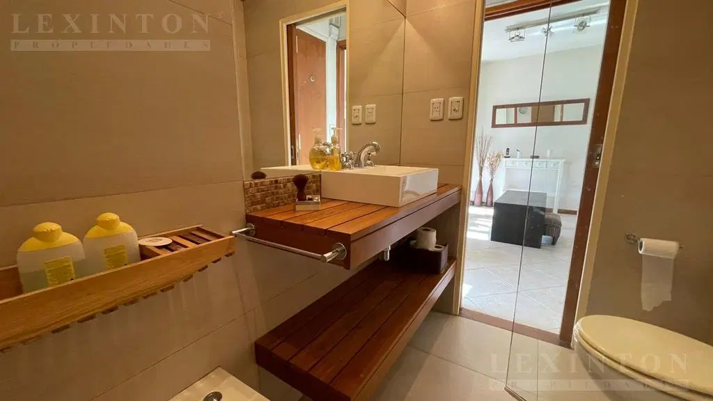 Venta Excelente 2 Ambientes con Gran Luz Natural 2