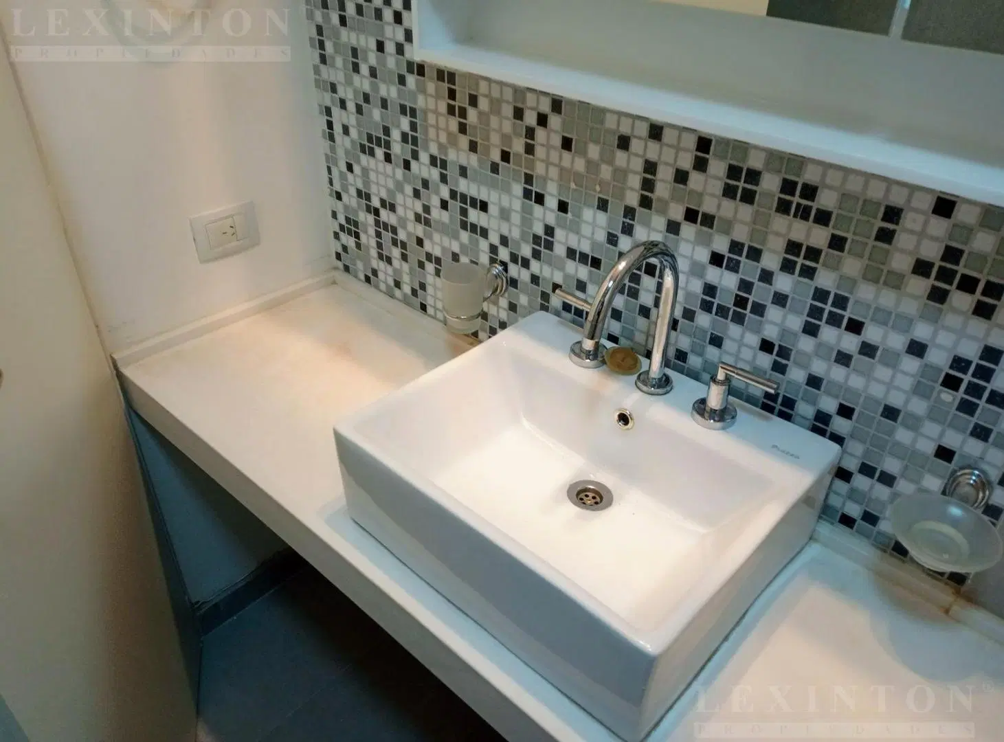 ALQUILER EXCELENTE MONOAMBIENTE FRENTE BALCON 5