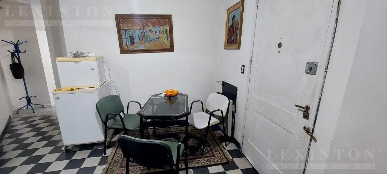 Depto PB en Pasaje Santos Discépolo 3 dormitorios Zona histórica 2