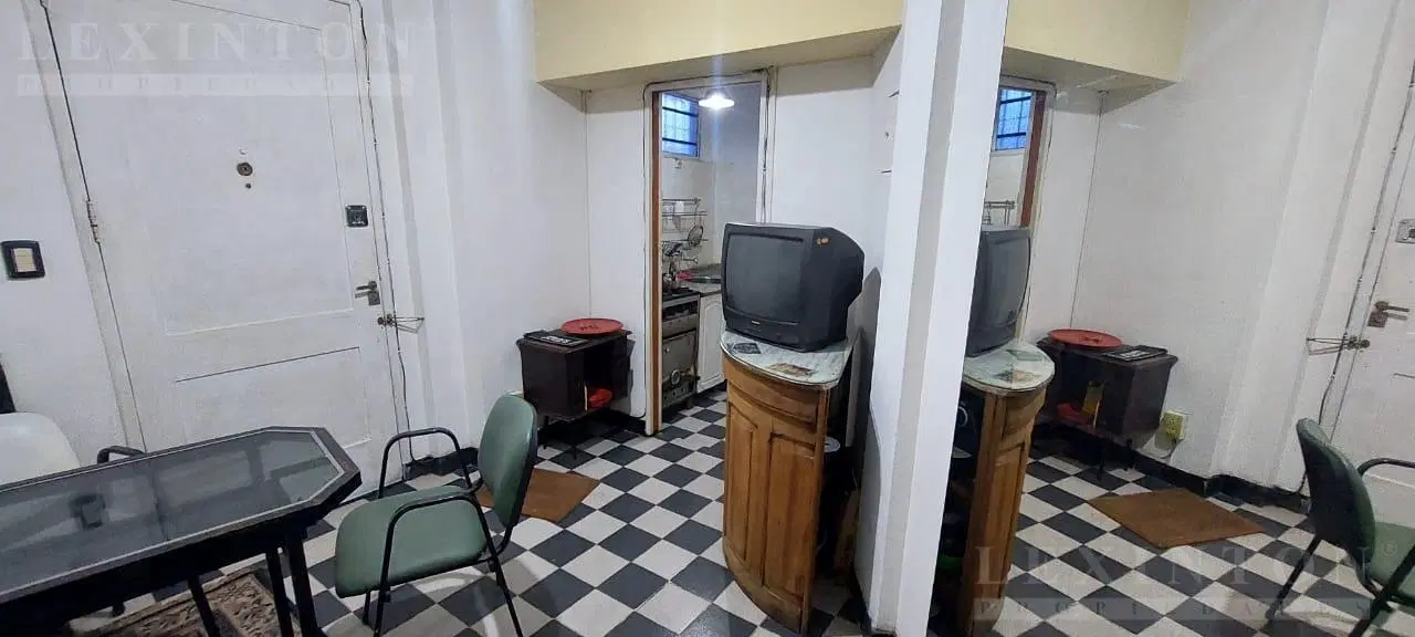 Depto PB en Pasaje Santos Discépolo 3 dormitorios Zona histórica 1