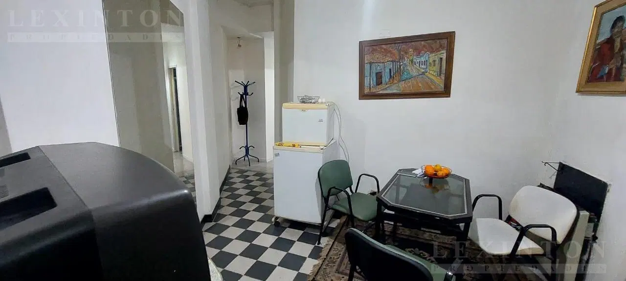 Depto PB en Pasaje Santos Discépolo 3 dormitorios Zona histórica 4