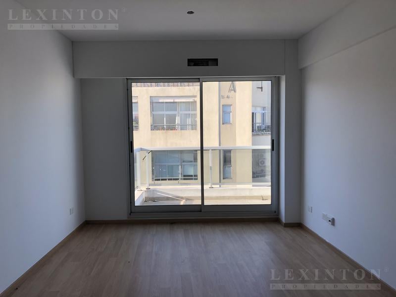 Foto de MONOAMBIENTE EN EDIFICIO DE CATEGORIA - PISCINA - SUM - SOLARIUM, imagen 3