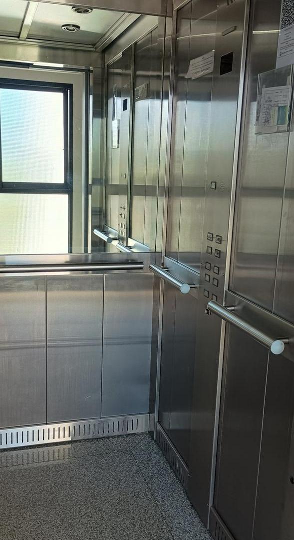 Foto de Departamento 2 Ambientes Dúplex Amplio con Balcón Terraza - Colegiales, imagen 2