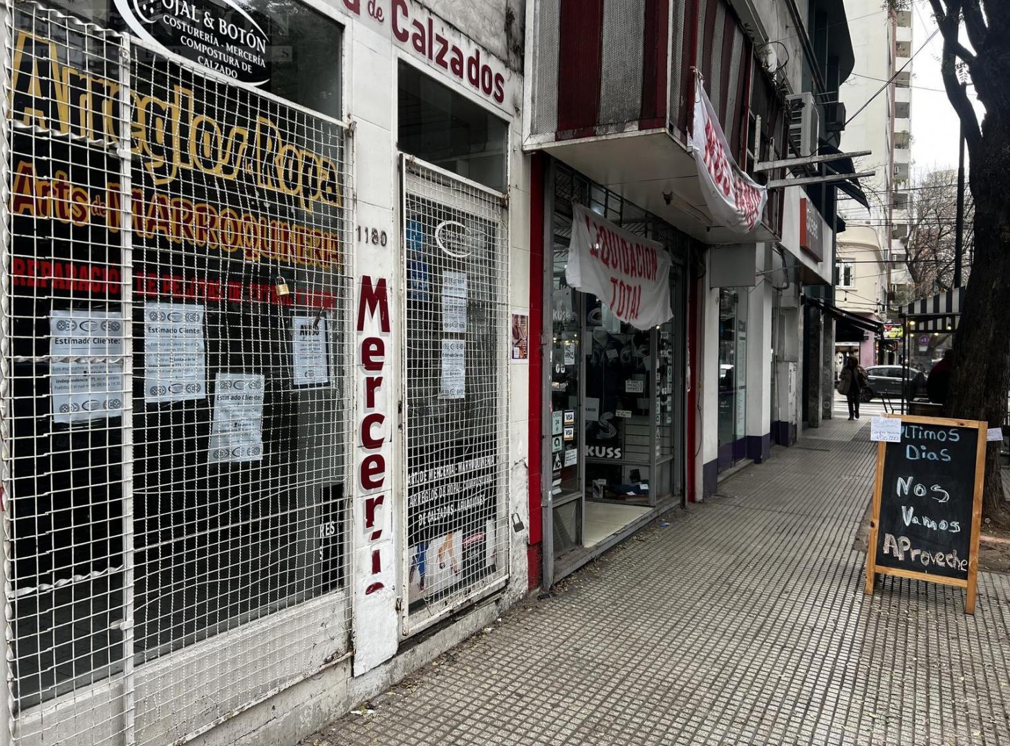Foto de OPORTUNIDAD! LOCAL EN LA MEJOR CUADRA DE LAS CAÑITAS PALERMO, imagen 2