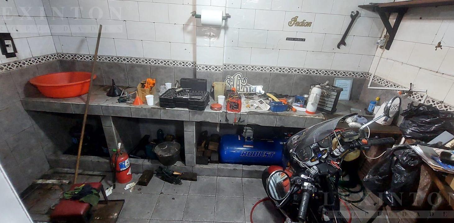 Foto de Local en Martínez Sobre Av Libertador 3.7x12 de frente más Subsuelo, imagen 1