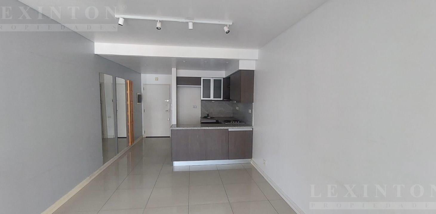 Foto de Venta Depto 2 amb balcón Impecable Piscina Solarium, imagen 2