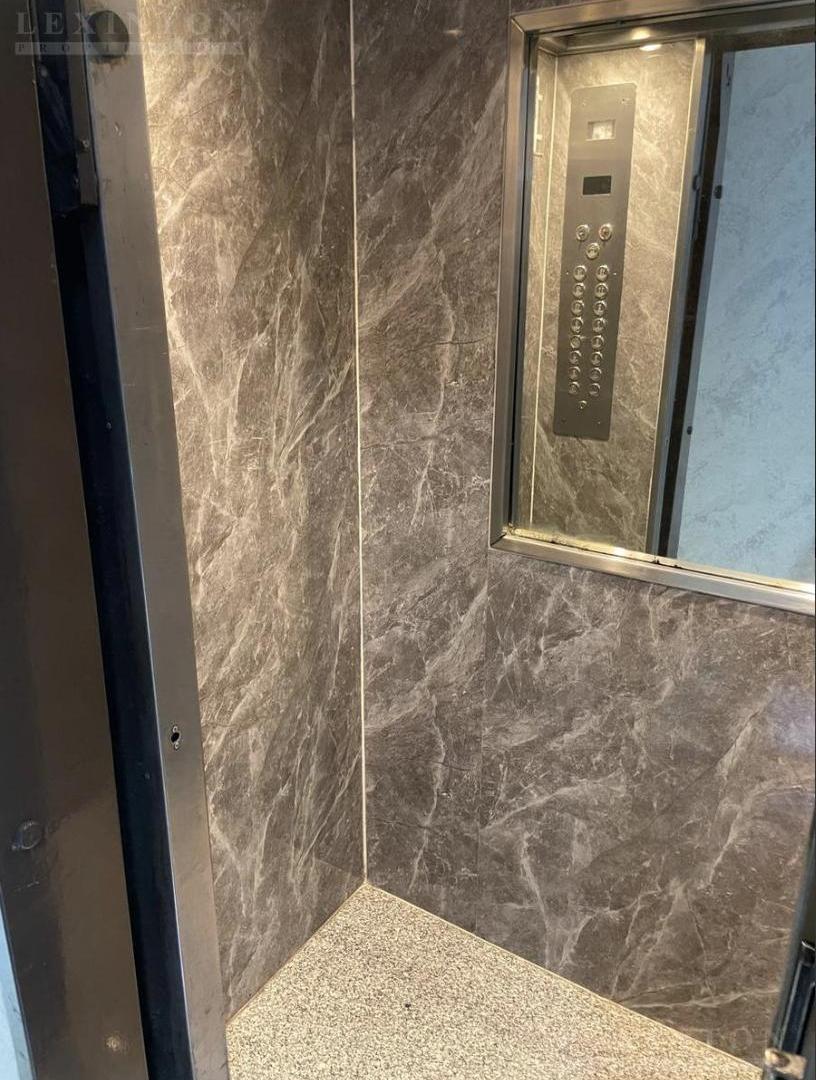 Foto de 4 Ambientes 2 baños Cocina a Nuevo Vista al Rio Losa radiante Cochera, imagen 3