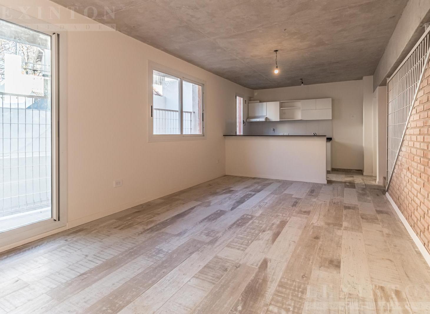 Foto de JARDIN - TERRAZA - PARRILLA - ESTRENAR - PH - TRIPLEX - VENTA, imagen 2