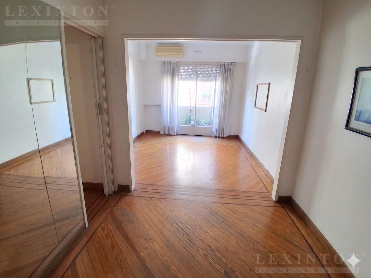 Foto de VENTA 2 AMBIENTES MAS ESCRITORIO Y BALCON EN ALMAGRO, imagen 2