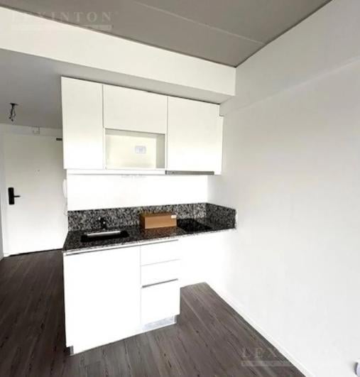 Foto de Alquiler Monoambiente Barracas 30m2 Piscina Parrilla Gym en edificio, imagen 2