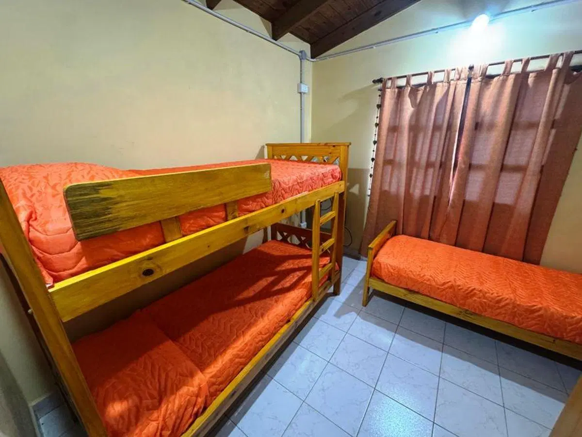 Impecable Casa En Venta De 2 Habitaciones, Buen Barrio En Villa Giardino, Cba. Precio En Oportunidad 2