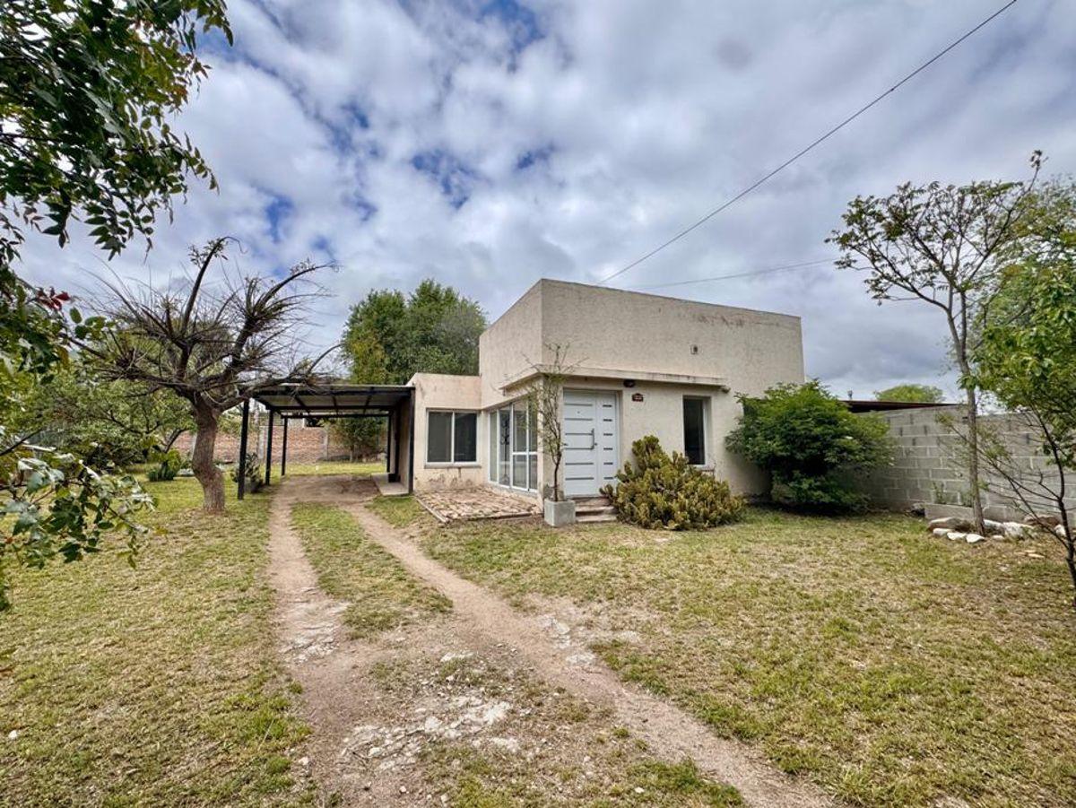 Foto de Casa de 3 dormitorios y 2 baños en OPORTUNIDAD! Villa Giardino, imagen 2