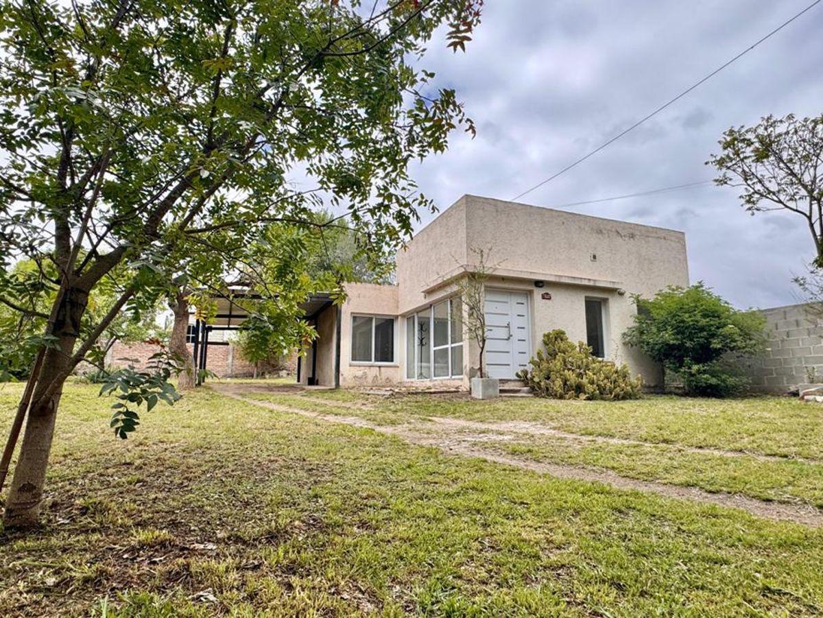 Foto de Casa de 3 dormitorios y 2 baños en OPORTUNIDAD! Villa Giardino, imagen 1