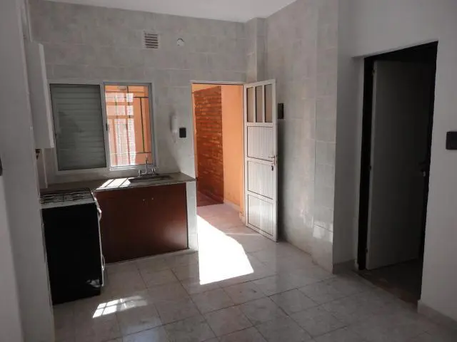 Ov. Lagos 5206 - Depto. De Pasillo De 1 Dormitorio En Alquiler - Rosario 2