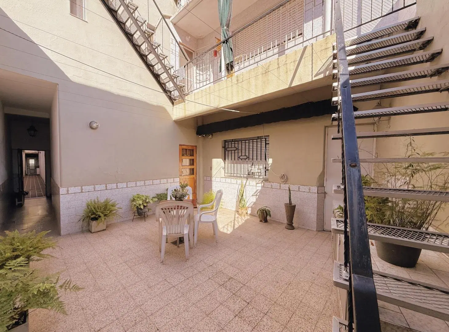 Entre Rios 2264 - Casa De Pasillo Interna Unica de 3 Dormitorios En Venta - Abasto, Rosario 1