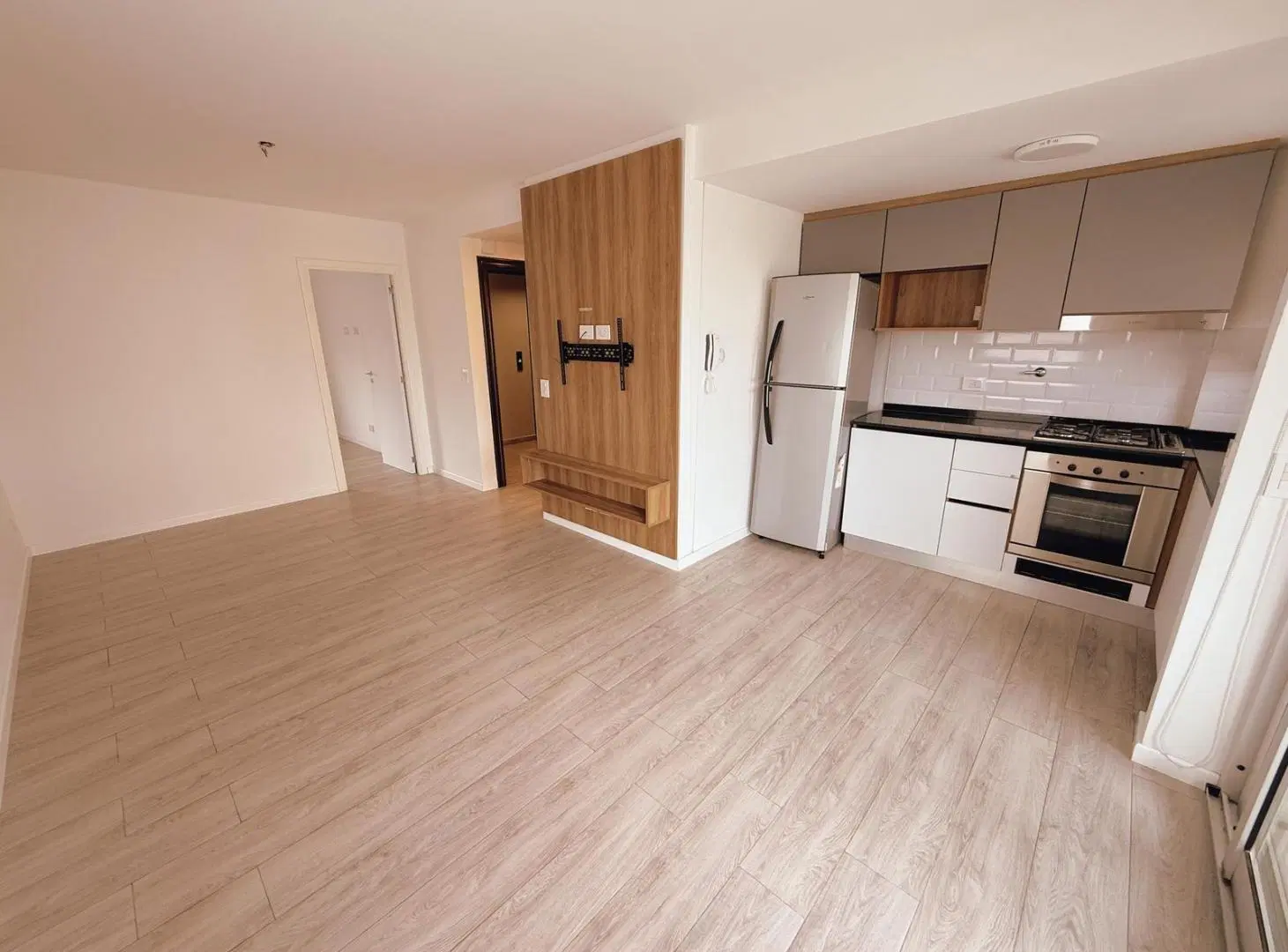 San Juan 2080 - Departamento De 1 Dormitorio En Alquiler - Centro, Rosario 2