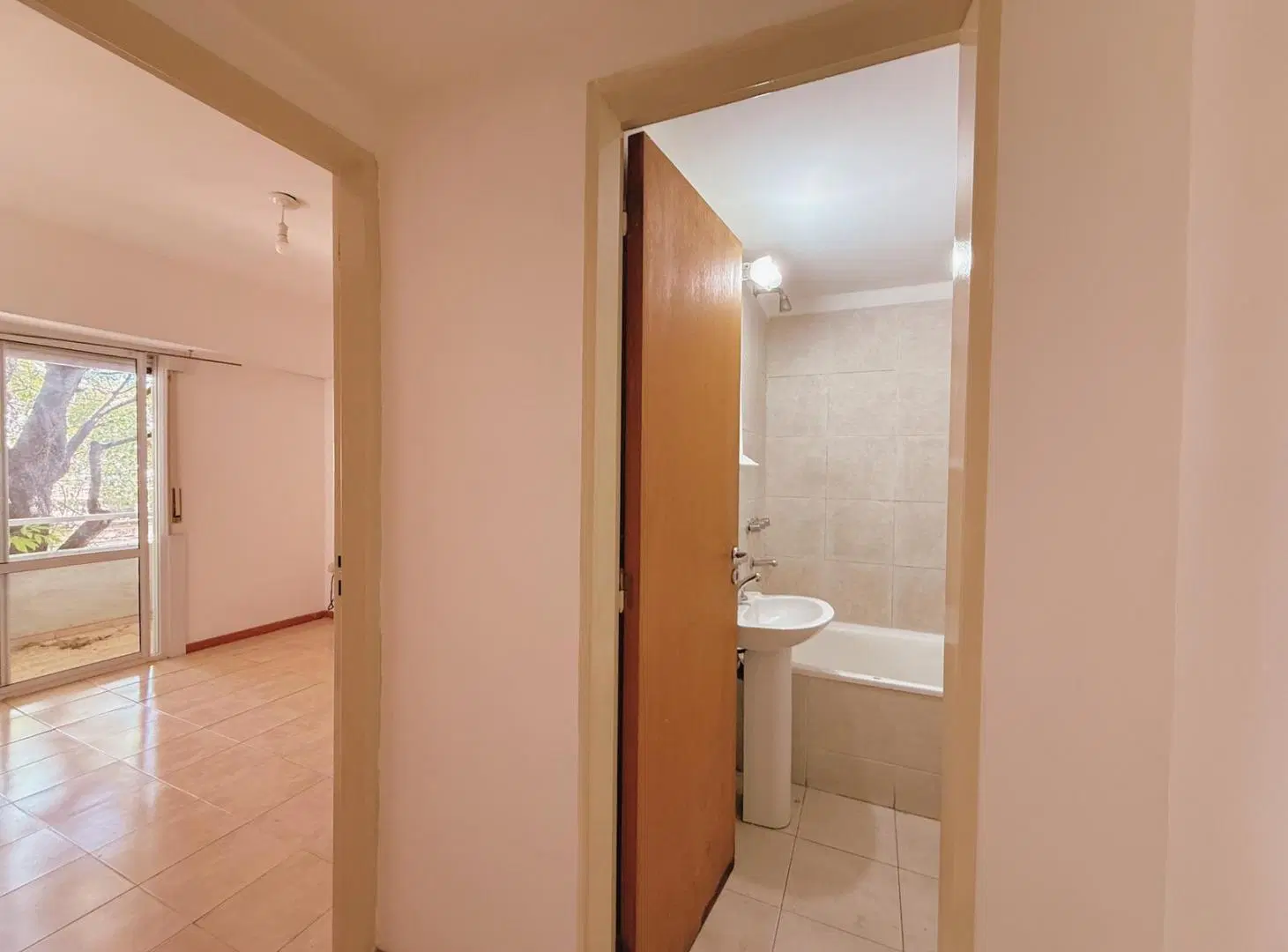 Crespo 550 - Departamento De 1 Dormitorio En Alquiler - Luis Agote, Rosario 2