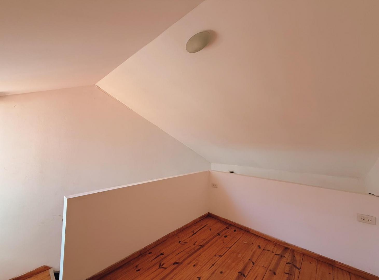 Foto de Rodriguez 39 Bis - Departamento Duplex De 1 Dormitorio En Alquiler - Pichincha, Rosario, imagen 1