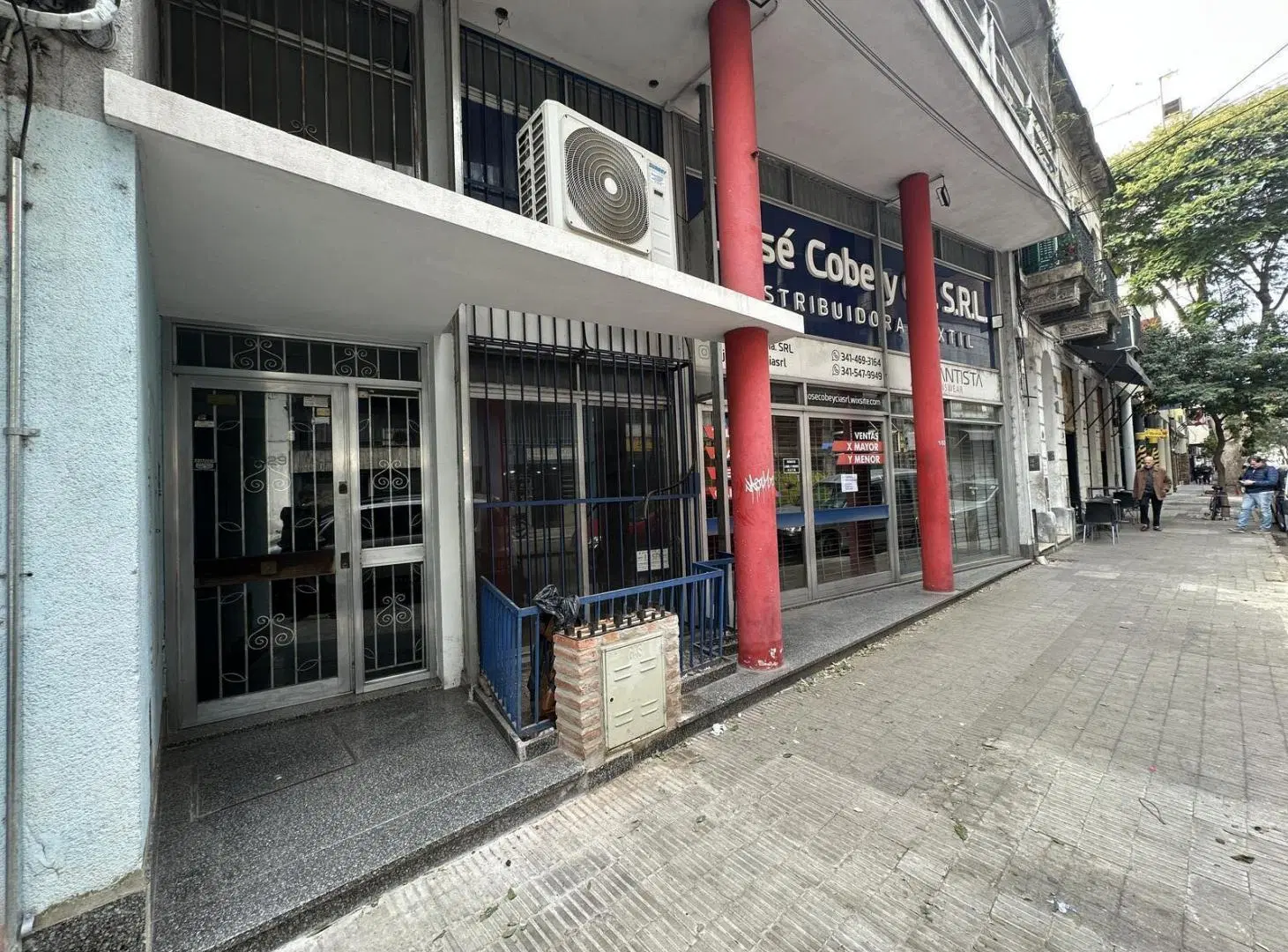 Local en Italia y San Luis - doble altura - dos Planta 2