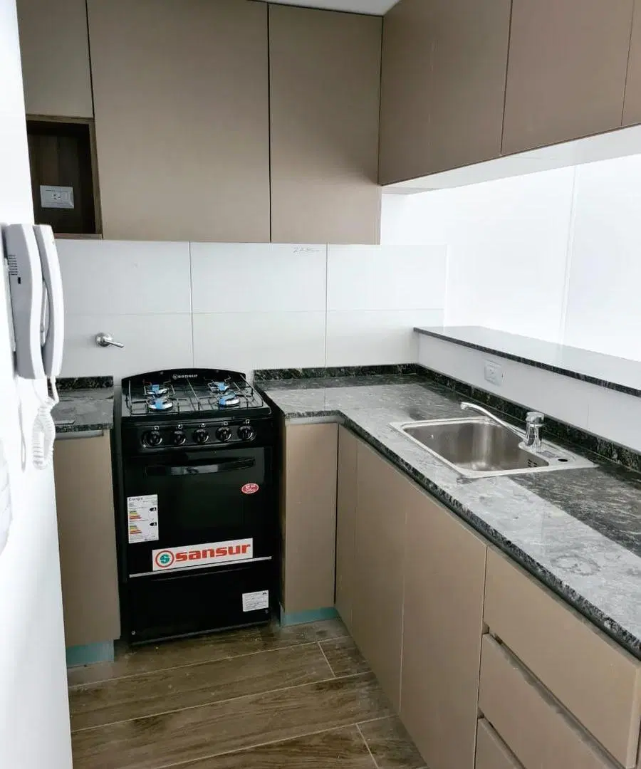 Depto de dos dormitorios primer piso en Barrio Martin categoria 1