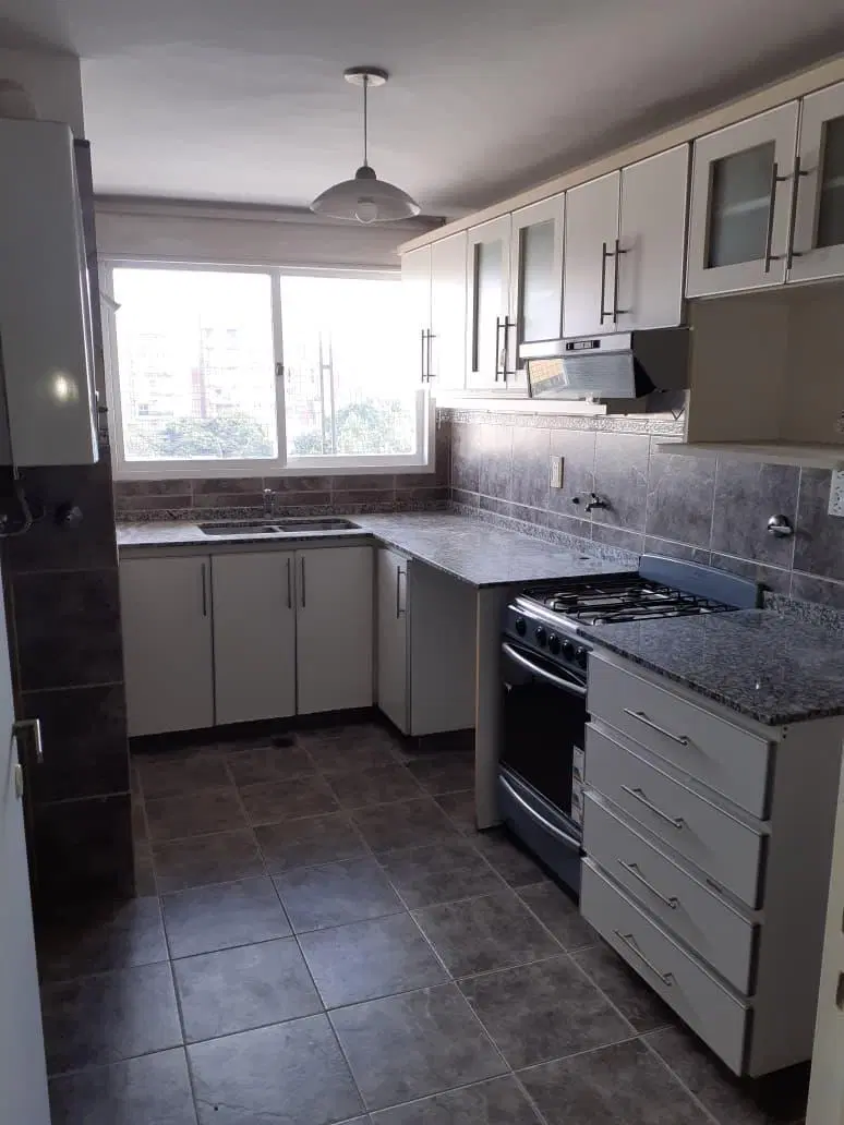 Laprida 1337 - Departamento de 2 Dormitorios con Cochera en Alquiler - Centro, Rosario 4