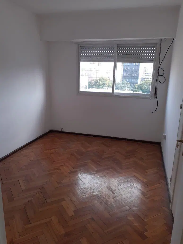 Laprida 1337 - Departamento de 2 Dormitorios con Cochera en Alquiler - Centro, Rosario 3