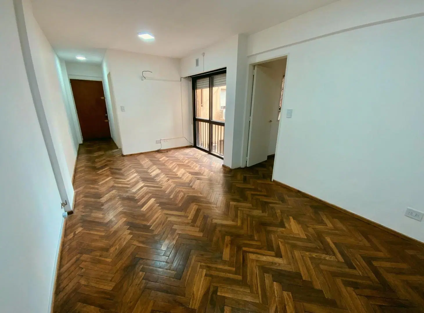 San Luis 2117 - Departamento De 1 Dormitorio En Alquiler - Centro, Rosario 2