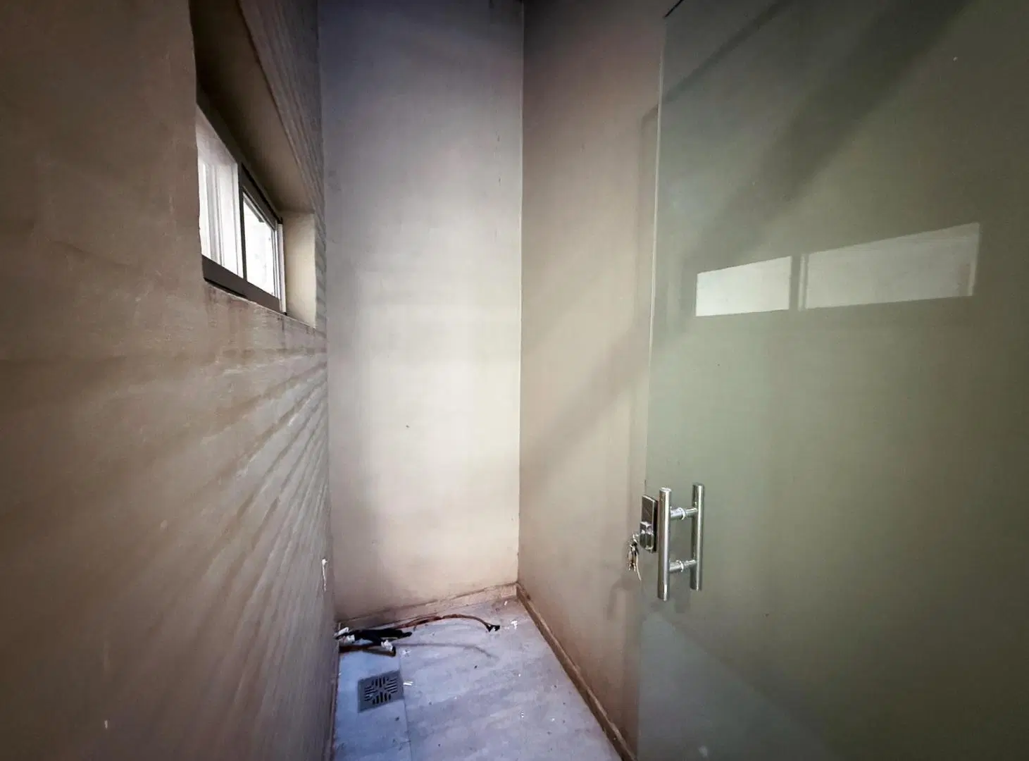 San Juan 2080 - Local Comercial Vidriado Al Frente De 30 M2 Patio En Alquiler - Centro, Rosario 3