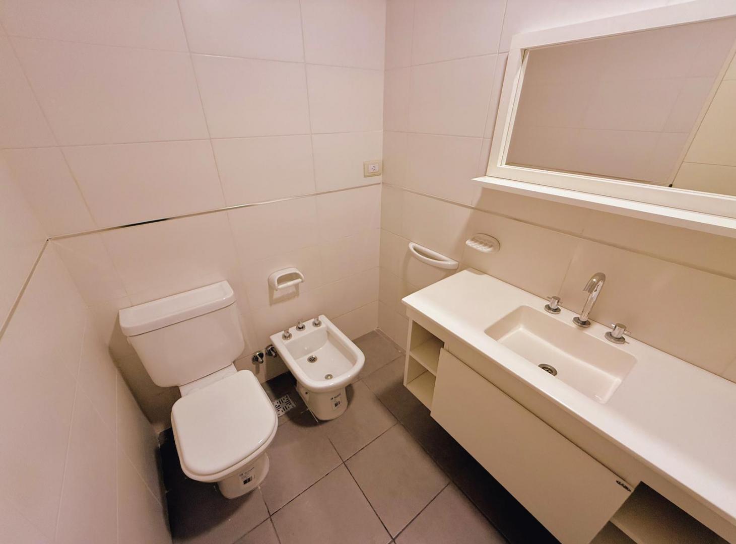 Foto de Rioja 2436 - Departamento De 1 Dormitorio En Alquiler - Lourdes, Rosario, imagen 5